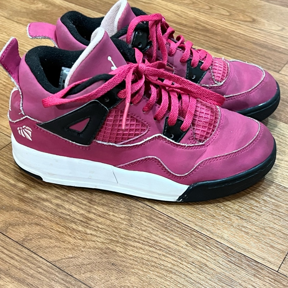 Nike Air Jordan 4 Retro IV 'Voltage Cherry' Sneaker Shoes Girls Youth Size 13.5